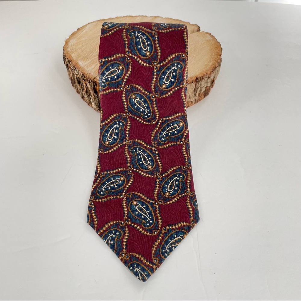 Oscar de la Renta Silk Paisley Tie